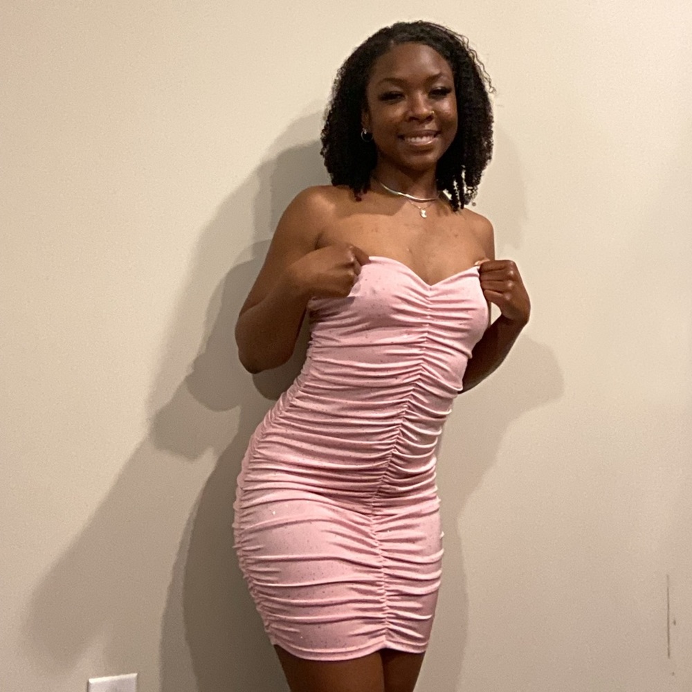 Pink Dress - Picture 3 of 3